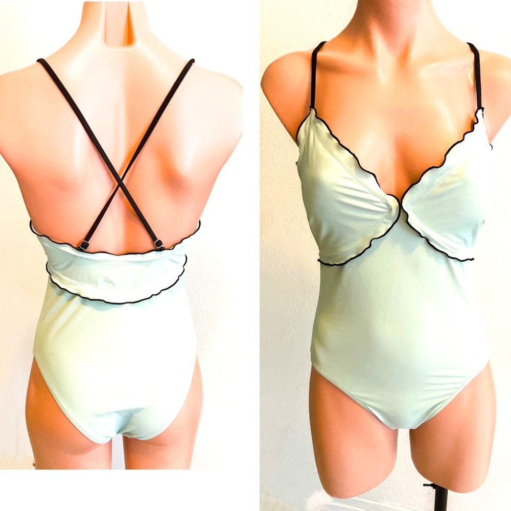 Summerland Mint Green One Piece Bathing Suit Sz M